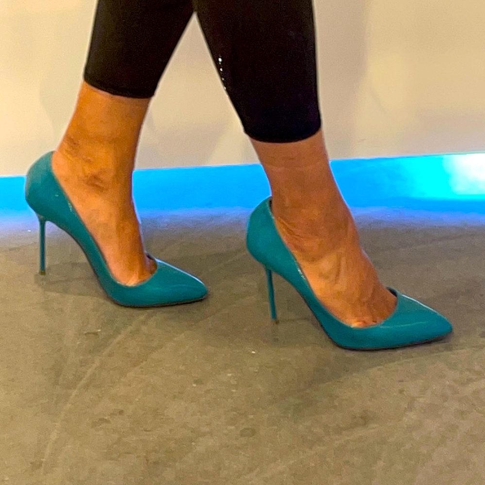 Sergio Rossi Teal 4.5” stiletto shoes size 39